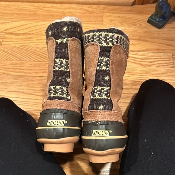 Khombu Winter Boots - Picture 5 of 6
